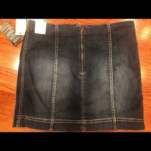 Women’ Dark Denim Jean Skirt